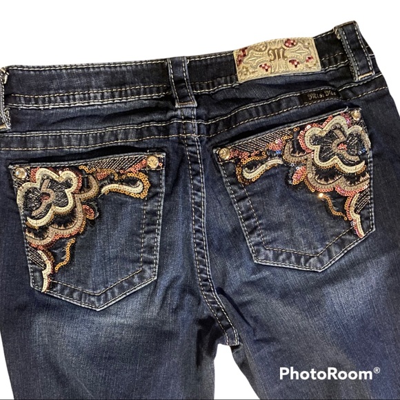 Woman’s miss me bootcut jeans - Picture 2 of 4